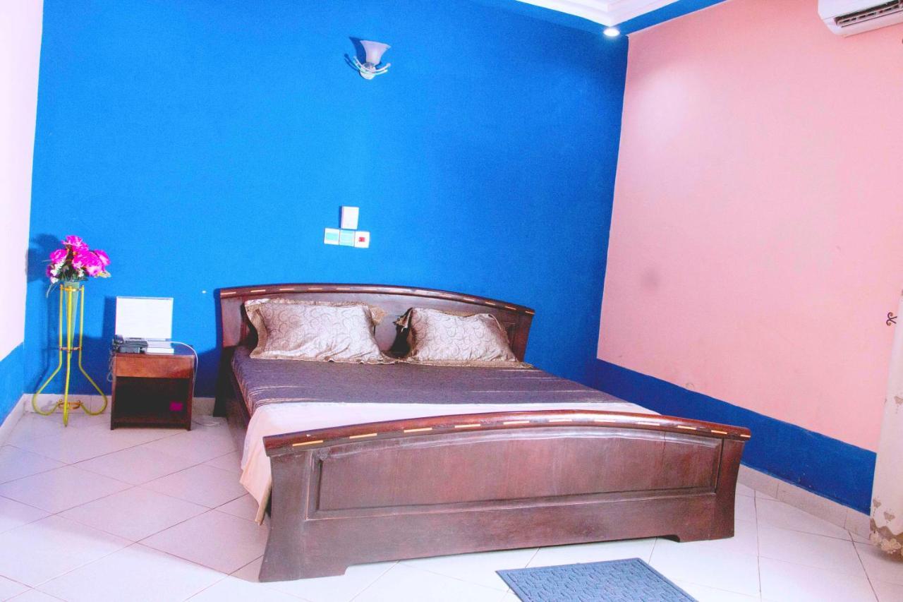 Nora Hotel Cotonou Eksteriør billede